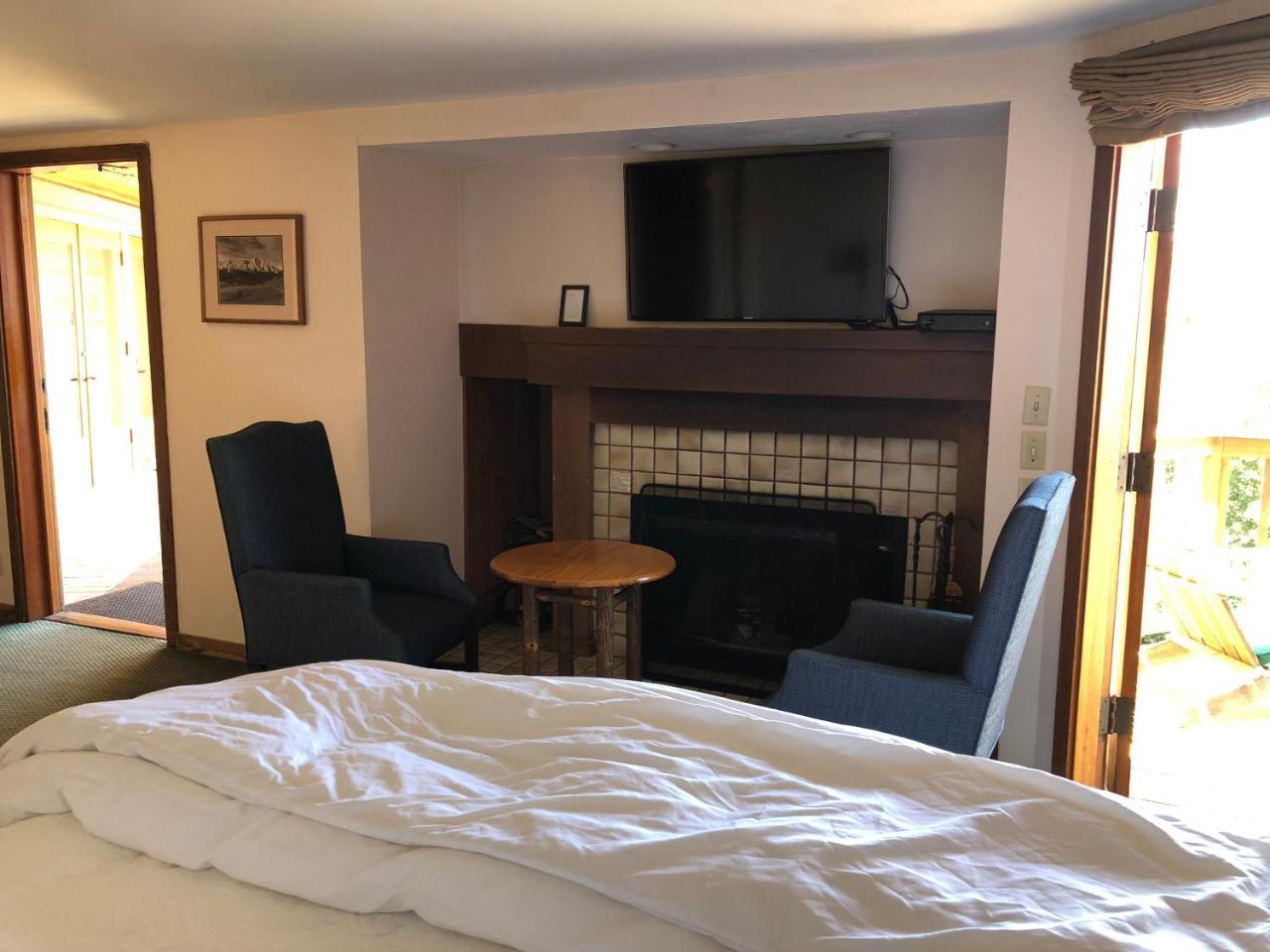 מיל ואלי Mountain Home Inn מראה חיצוני תמונה